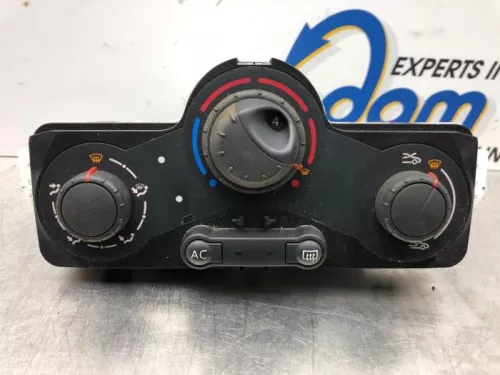 Kachel Bedieningspaneel-7619495