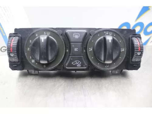 Kachel Bedieningspaneel-7854175 Kachel Bedieningspaneel-7854175