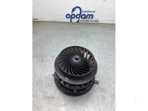 Kachel Ventilatiemotor-8293124 Kachel Ventilatiemotor-8293124